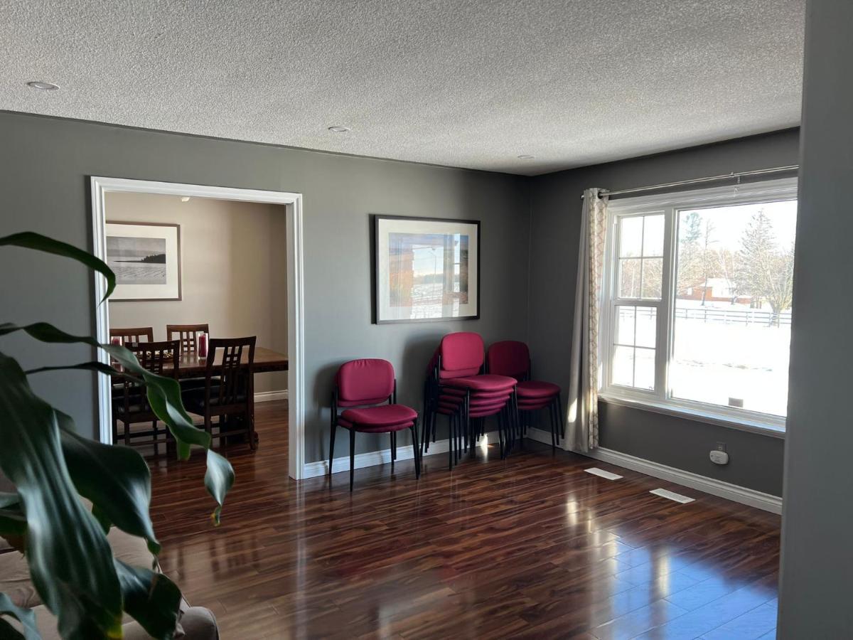 Bowmanville Event Place 外观 照片