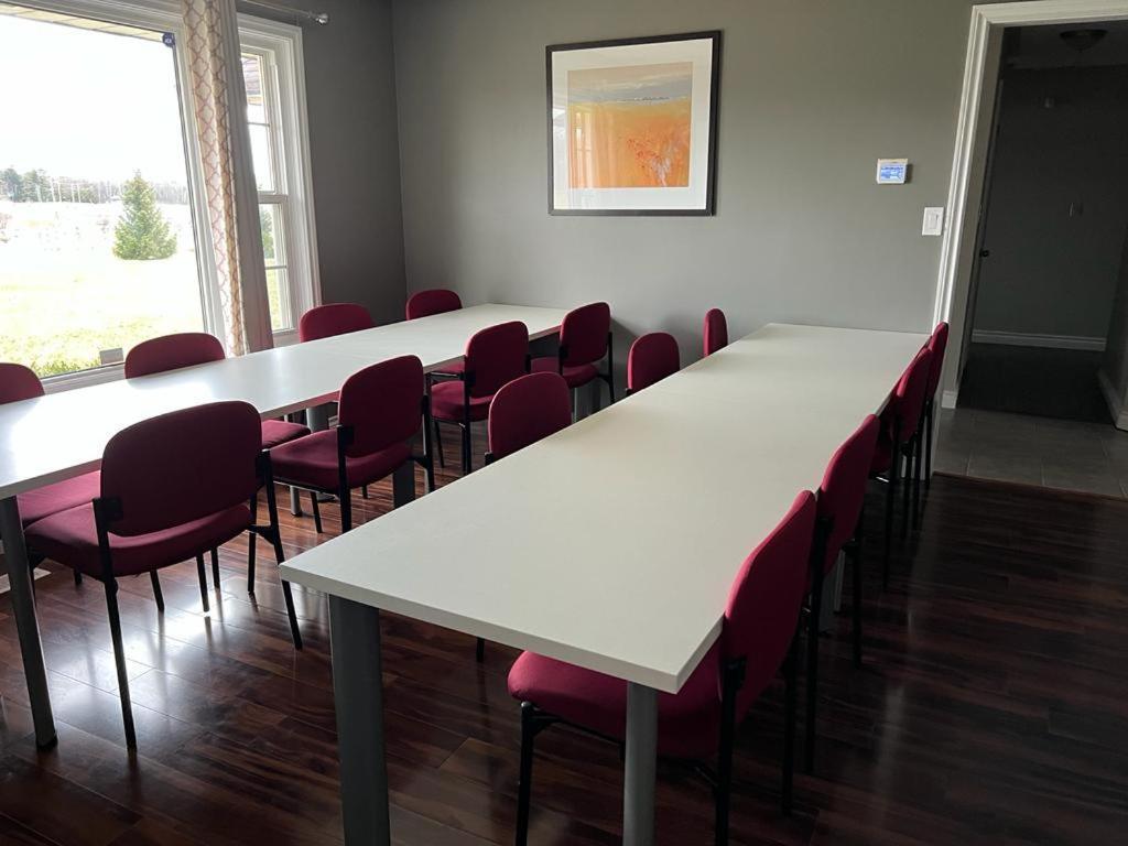 Bowmanville Event Place 外观 照片